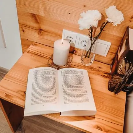 Апартаменти Almnest