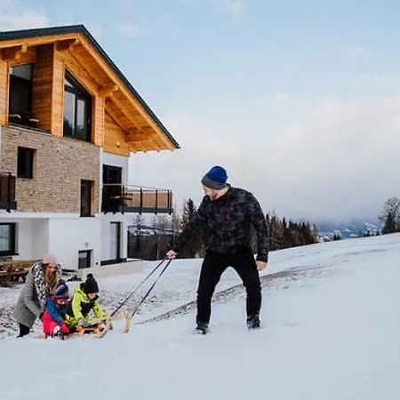 Апартаменти Almnest *