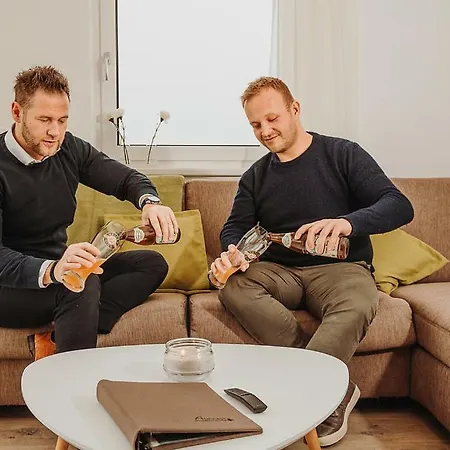 Апартаменти Almnest *