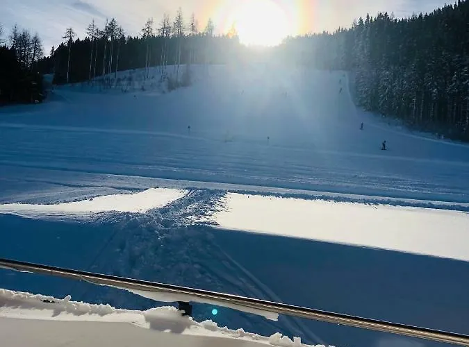 Almnest 公寓 斯拉德明